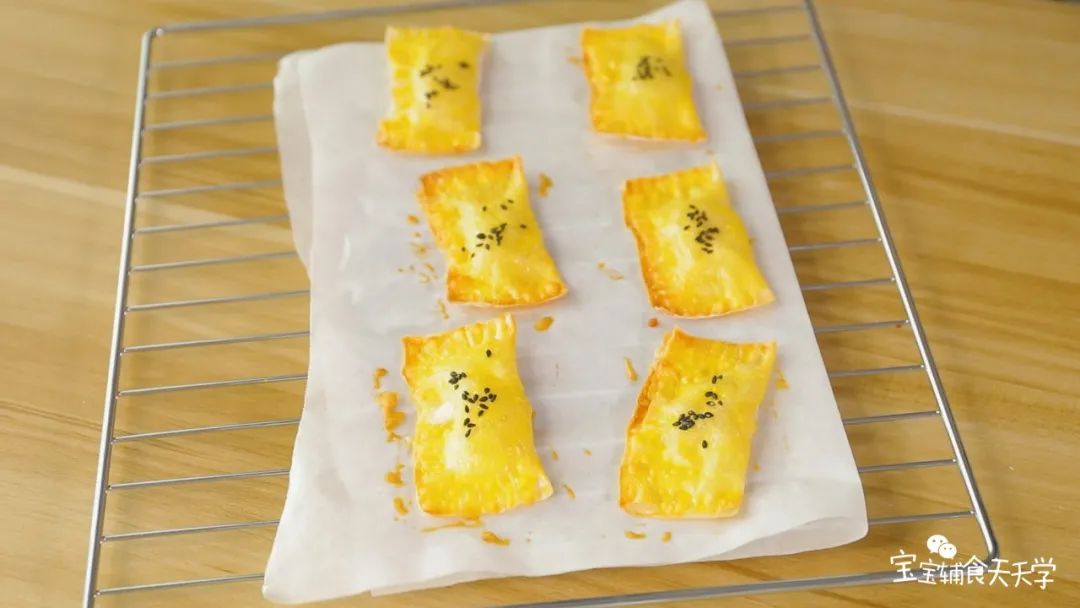 表面金黄微焦即可