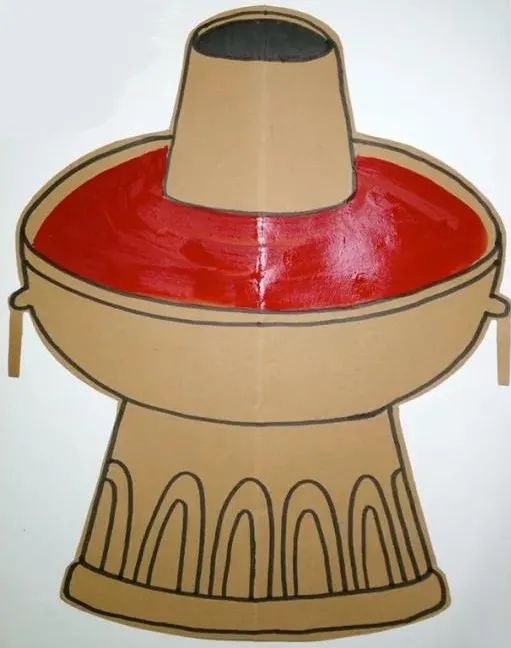 步骤3：用丙烯颜料画出红色的火锅底料。