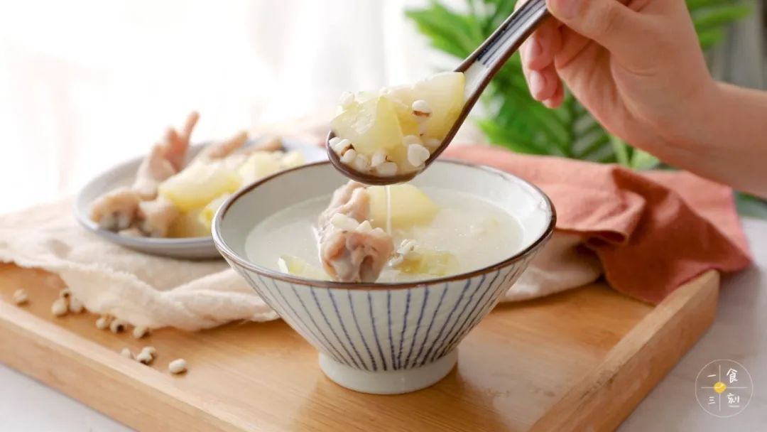 天时暑热来一碗，一口清甜全身舒畅。