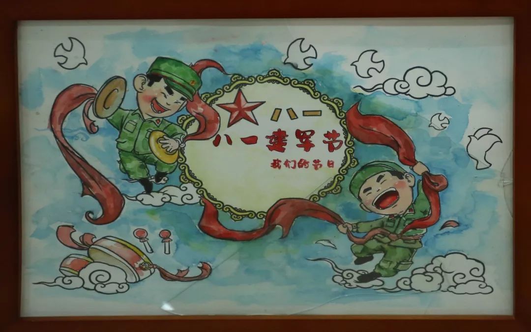 献礼八一 小学生八一建军节主题绘画作品-图1