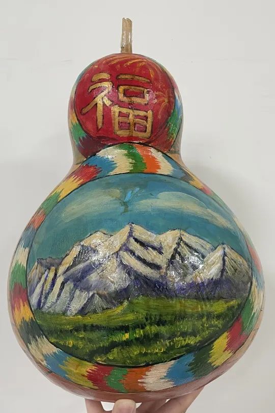 “春满中原 福到万家”儿童画比赛作品