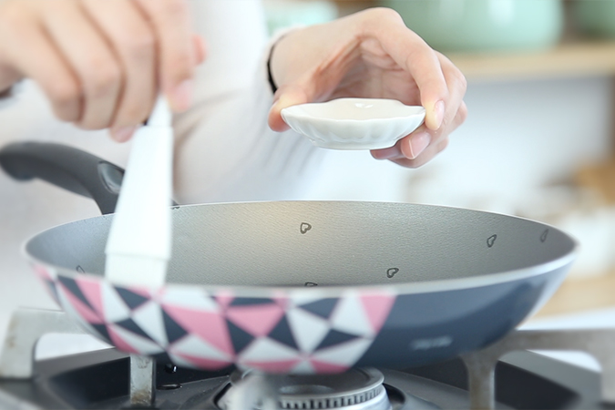 胡萝卜虾皮饼 宝宝辅食微课堂的做法图解8