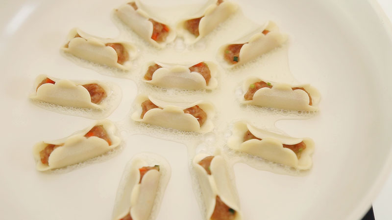 宝宝辅食微课堂  手工饺两吃的做法图解16