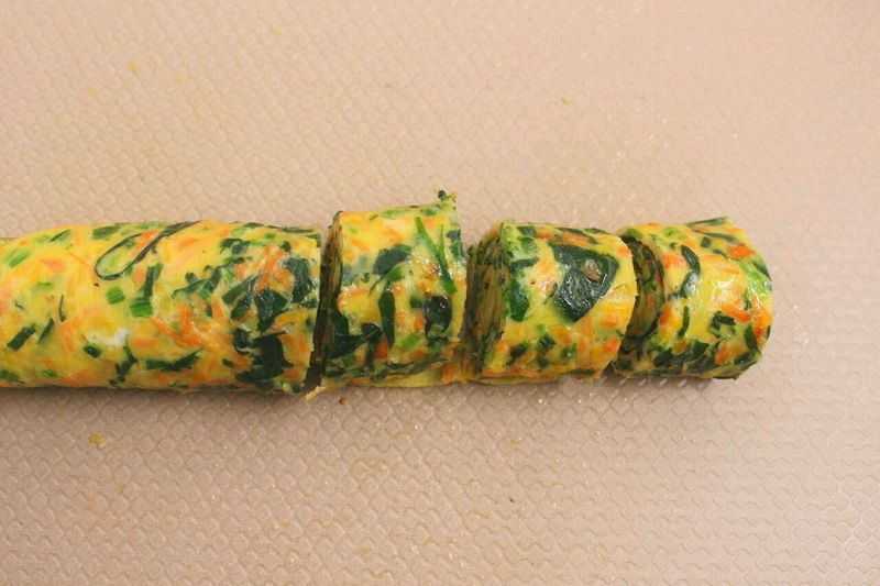 蔬菜鸡蛋饼的做法图解9