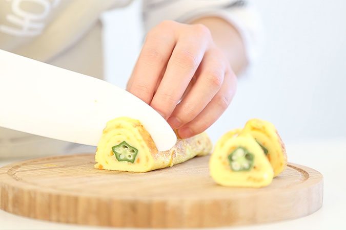 秋葵厚蛋卷 宝宝辅食微课堂的做法图解12