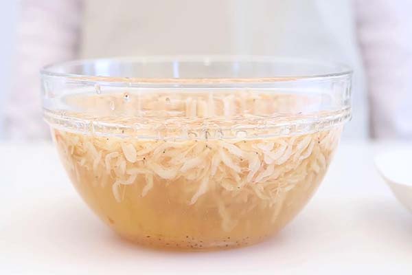 宝宝辅食微课堂   自制の虾粉的做法图解2