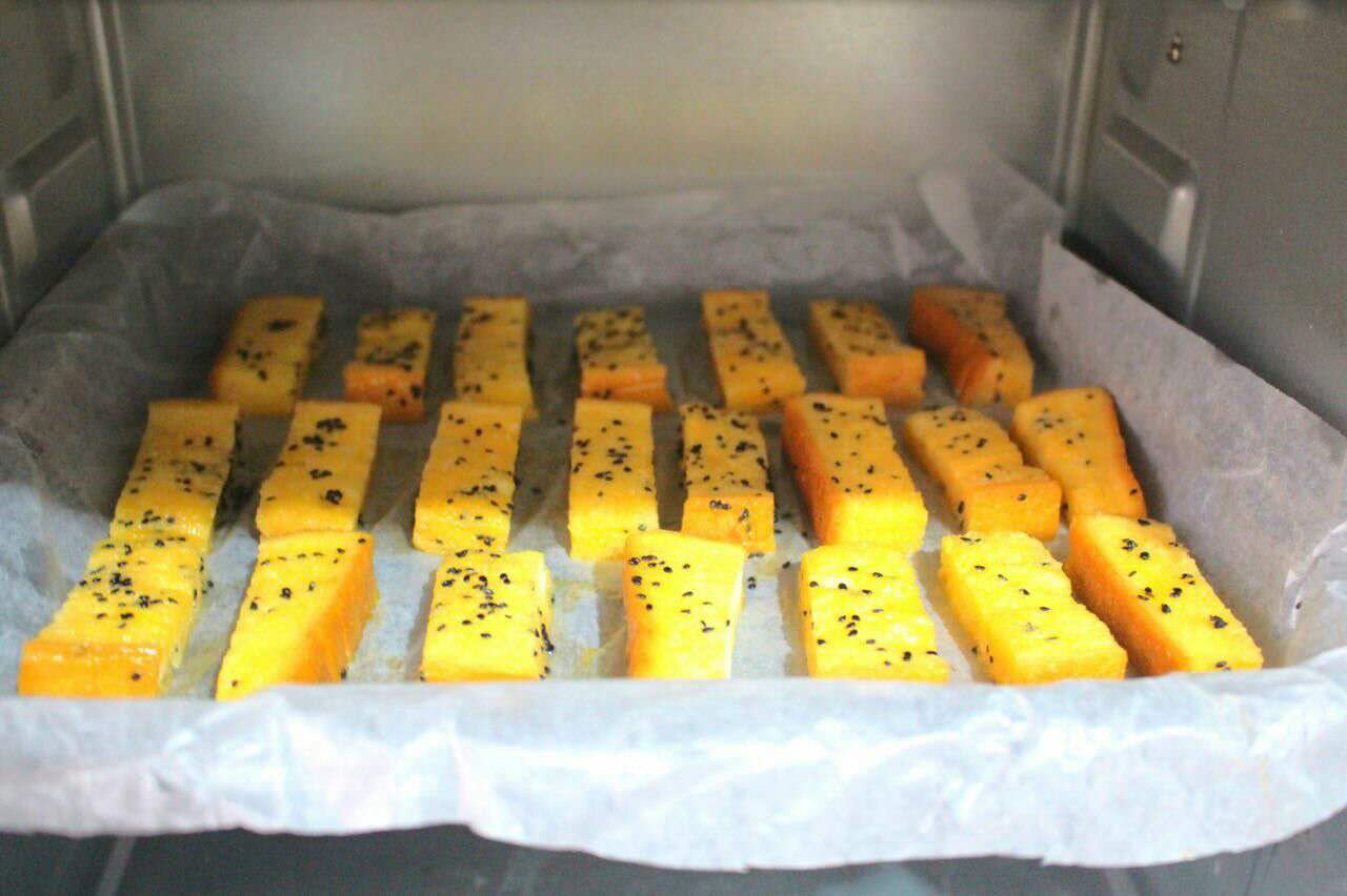 黄金土司条 宝宝健康食谱的做法图解6