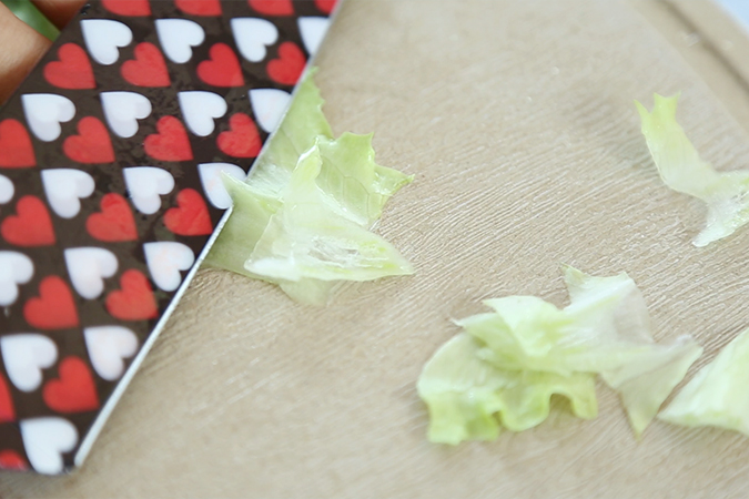 鲜虾蔬菜蛋卷 宝宝辅食微课堂的做法图解2