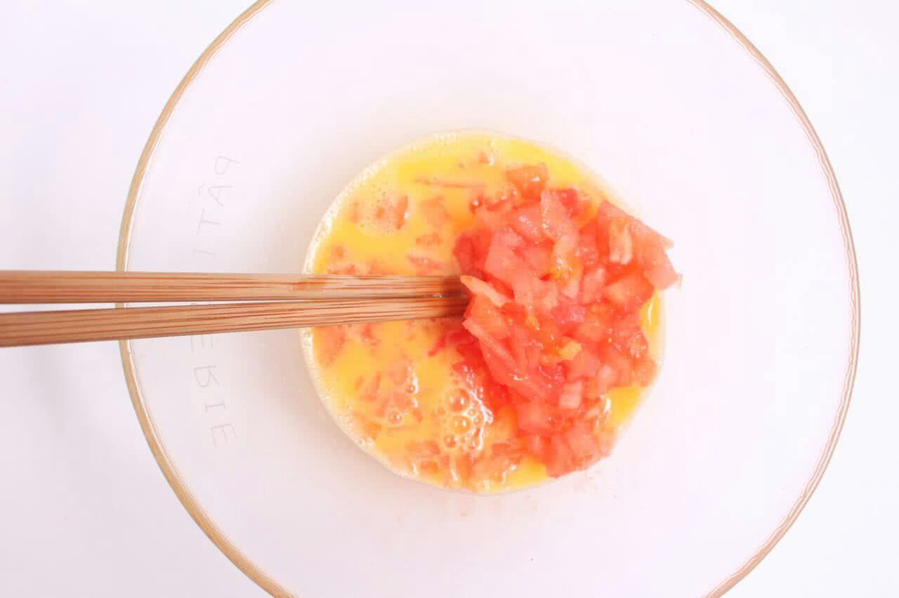 番茄鸡蛋饼 宝宝健康食谱的做法图解5