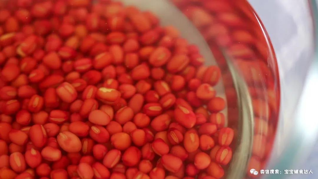 红豆薄饼 宝宝辅食食谱的做法图解2