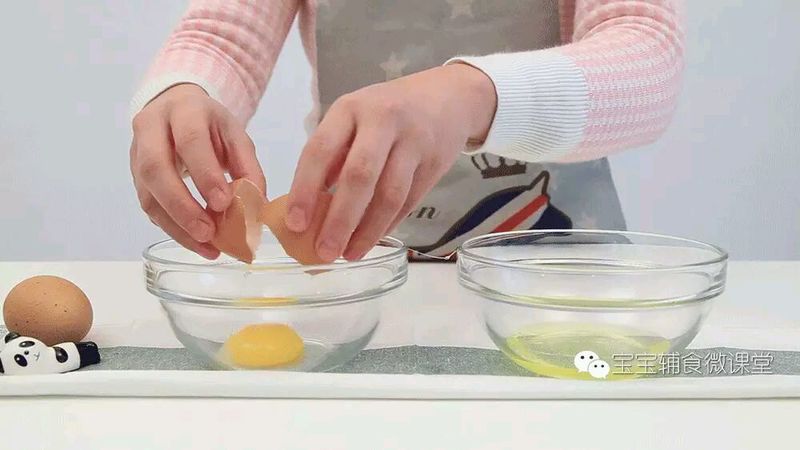宝宝辅食微课堂  熊熊蛋包饭的做法图解6