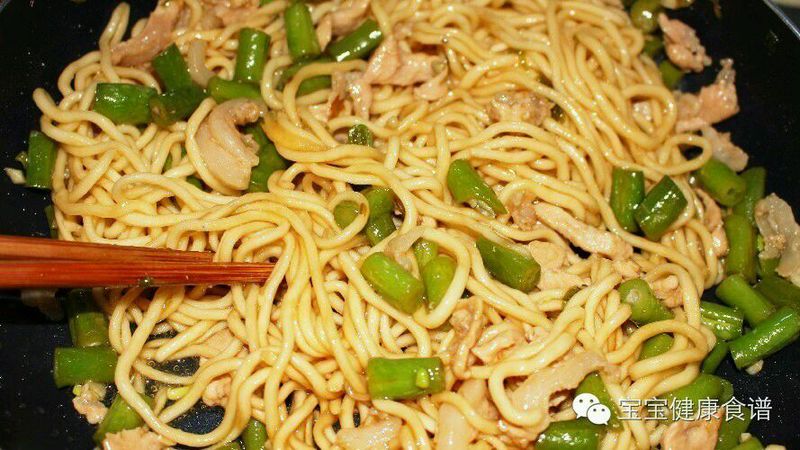 让人头疼的挑食熊孩子，一碗焖面就能搞定！豆角焖面的做法图解11