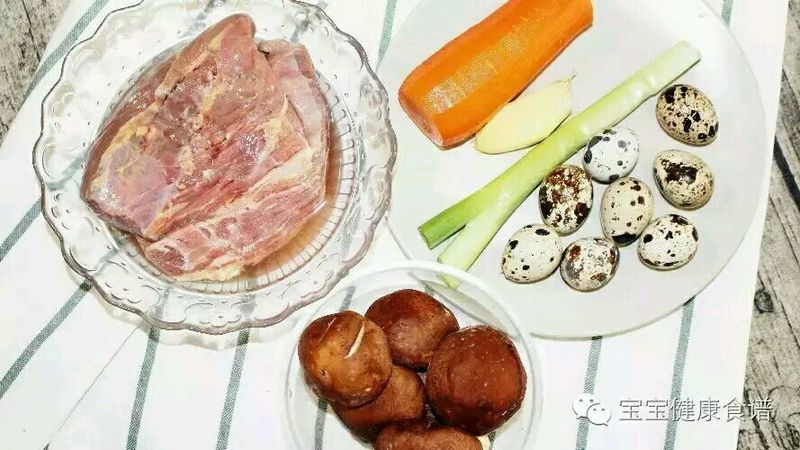 好吃不上火，宝宝这样吃蒸菜最营养！蔬菜牛肉丸的做法图解1