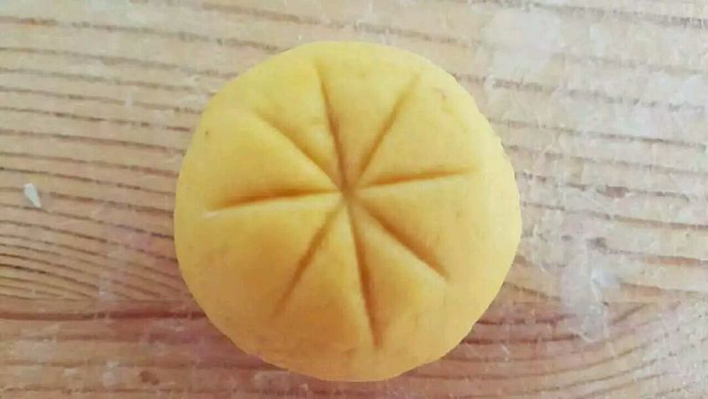 宝宝不爱吃主食？那是没遇见它！秒杀所有宝宝的南瓜豆沙包的做法图解13