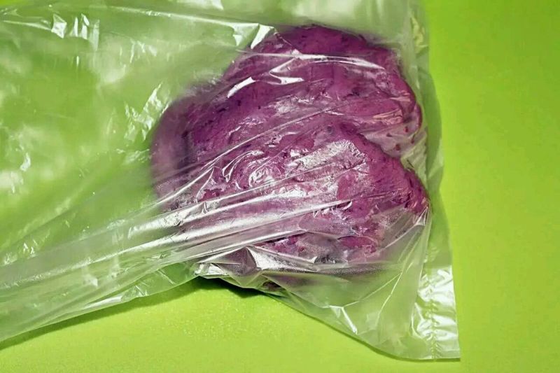 香甜酥脆停不下来，秒杀所有的大朋友、小朋友！芝麻紫薯脆条的做法图解8