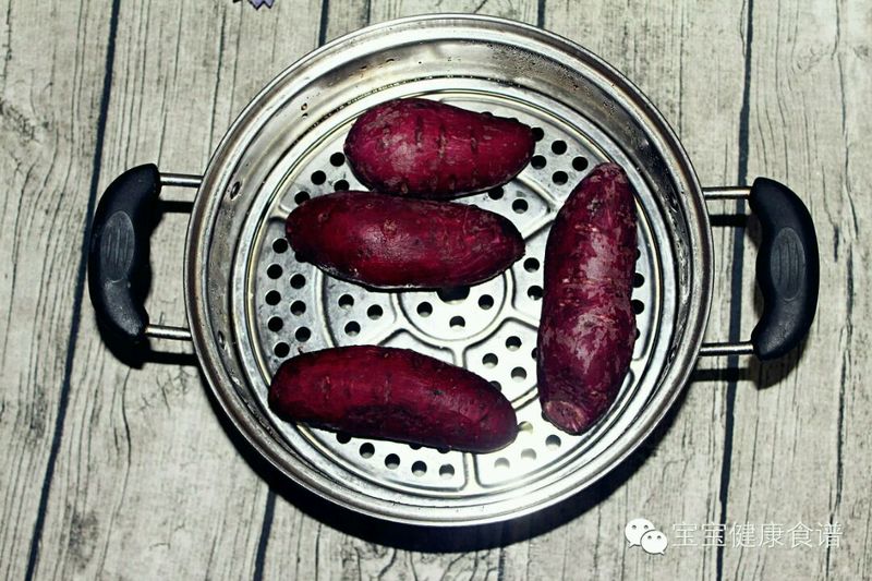 紫薯芝麻小饼 | 软糯清甜，无论大人还是孩子都适合！的做法图解2