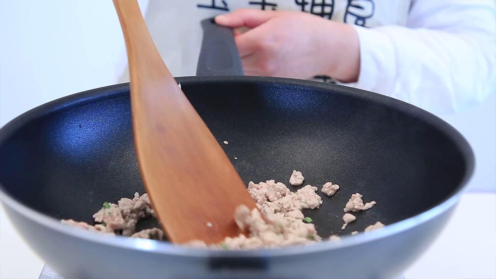 宝宝辅食微课堂  家常茄丁肉末的做法图解6