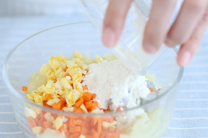 蔬菜虾仁丸子 宝宝辅食微课堂的做法图解8