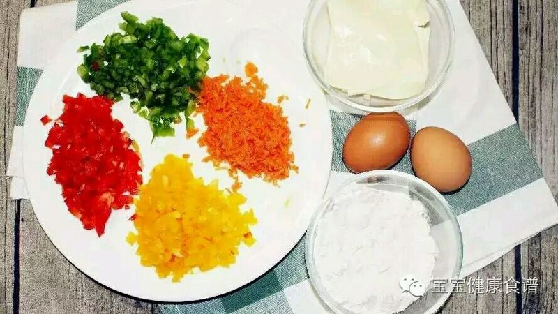 只用一口平底锅就轻松搞定！简易版美味披萨！的做法图解1