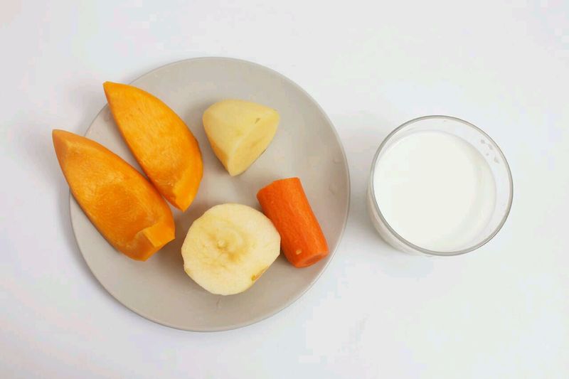 这样搭配的营养浓汤，宝宝喝了一碗还要！南瓜羹的做法图解1