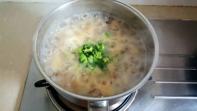 增进食欲、提高抵抗力的营养粥！鸡肉蔬菜粥的做法图解9