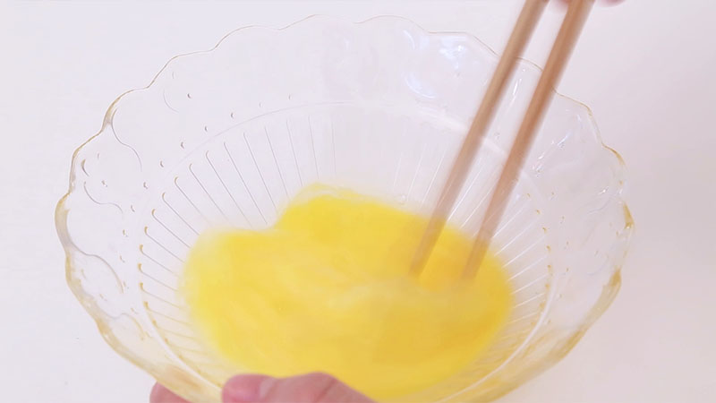 宝宝辅食微课堂 圆白菜炒馒头的做法图解4