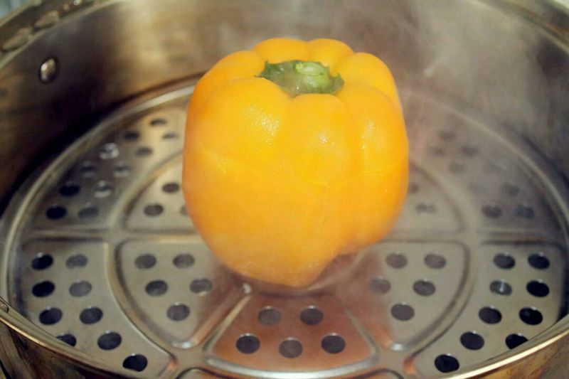 甜椒虾仁蒸蛋的做法图解5