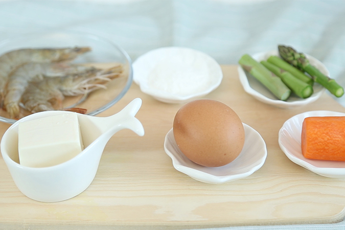 鲜虾蔬菜豆腐糕 宝宝辅食微课堂的做法图解1