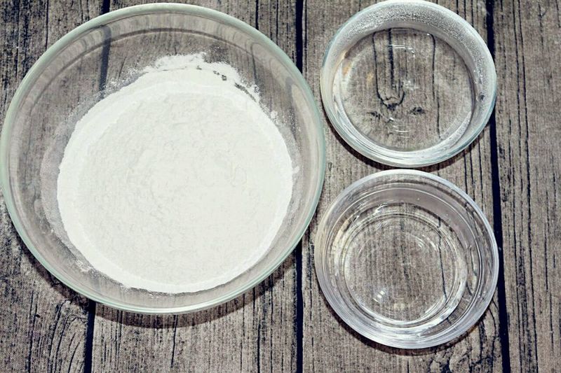 补钙食谱，萝卜虾皮馅饼的做法图解1