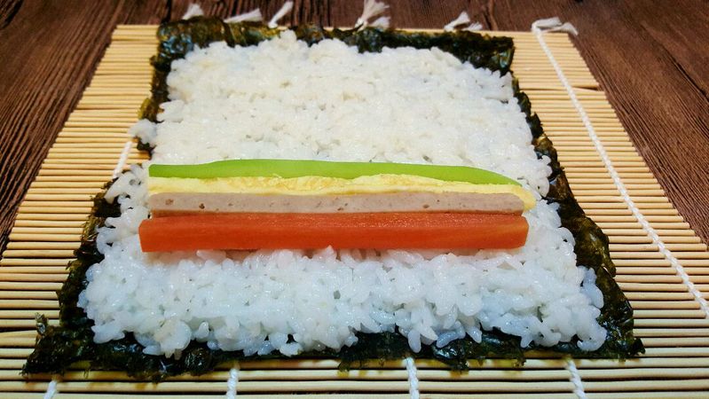 紫菜包饭的做法图解6