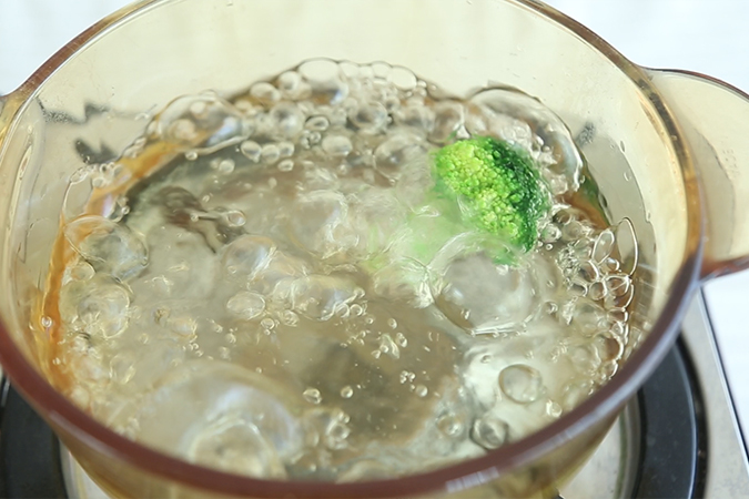 鲜虾蔬菜奶酪饼 宝宝辅食微课堂的做法图解3