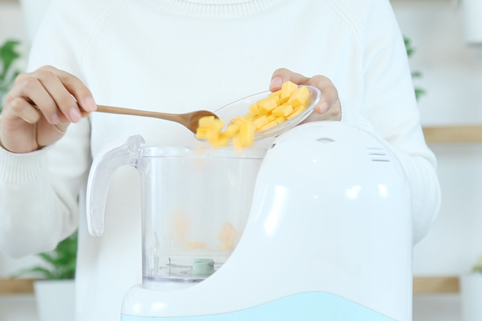 蛋黄南瓜糕 宝宝辅食微课堂的做法图解2