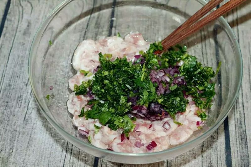 春季提高抵抗力，一定给孩子多吃莲藕！味道超赞的藕香肉饼！的做法图解5