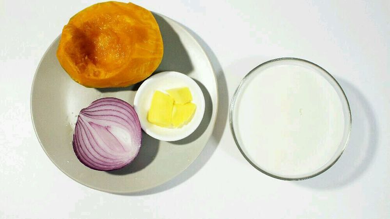 五分钟轻松搞定、高纤维营养浓汤，法式南瓜浓汤的做法图解1