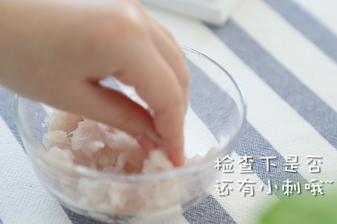 自制翡翠鱼丸 宝宝辅食微课堂的做法图解5