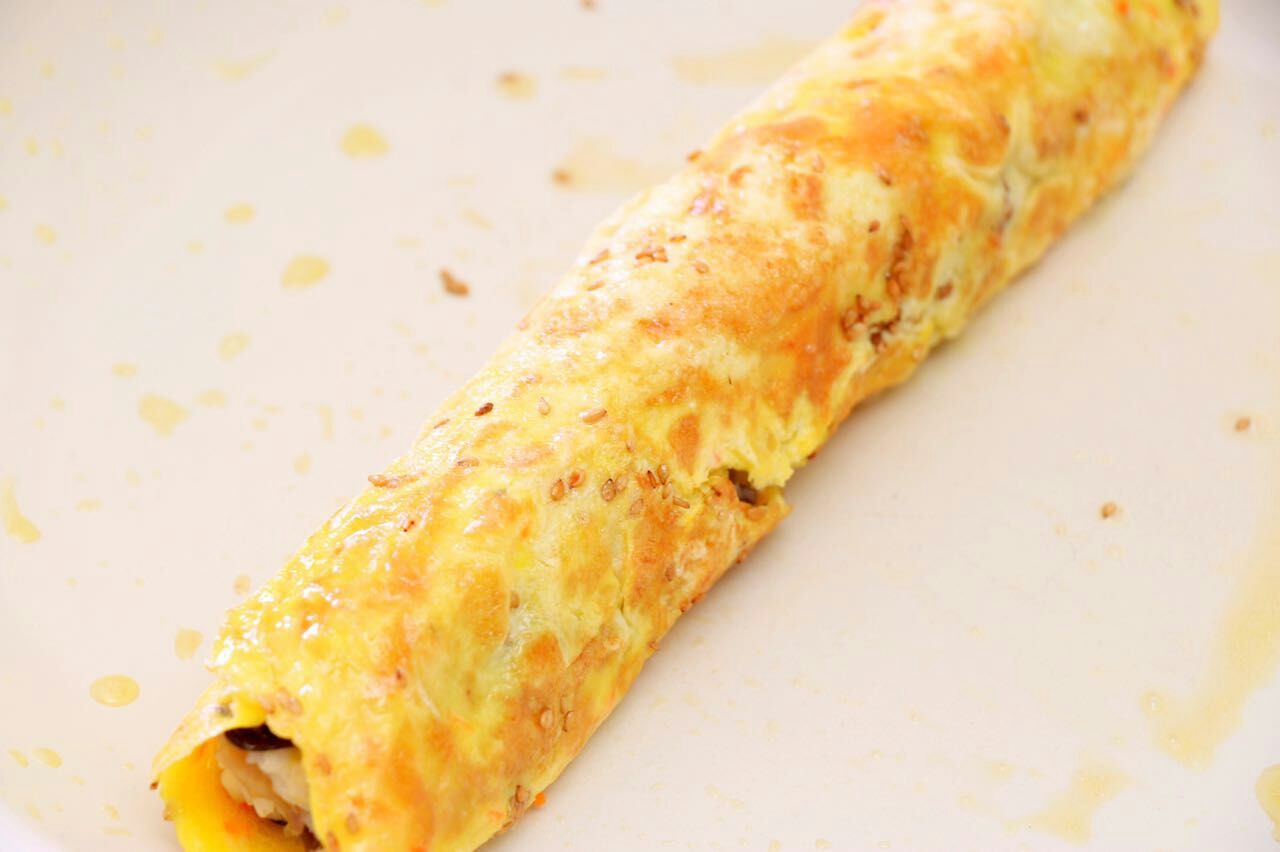 蛋卷包饭 宝宝健康食谱的做法图解12