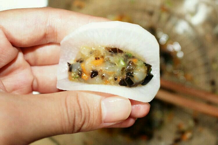 什锦白萝卜虾卷的做法图解7