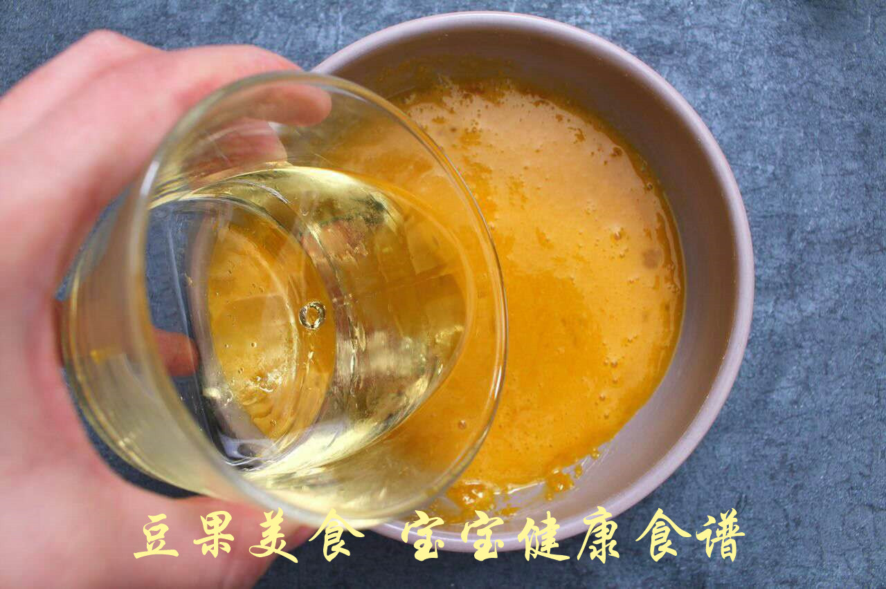 纸杯蛋糕  宝宝健康食谱的做法图解4