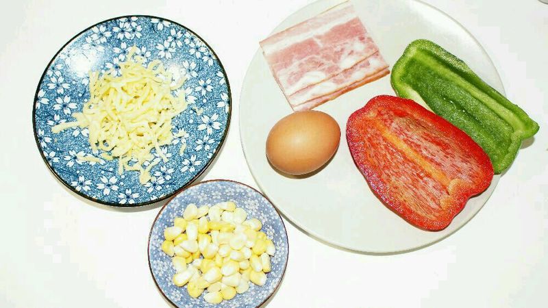 原来宝宝面条还能这么做？太有营养了！
面条芝士杂蔬披萨的做法图解1