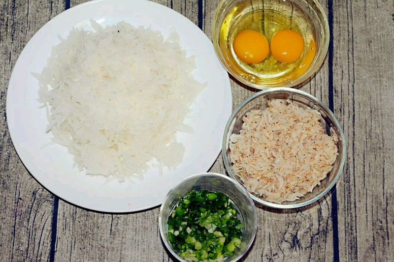 补钙食谱，萝卜虾皮馅饼的做法图解4