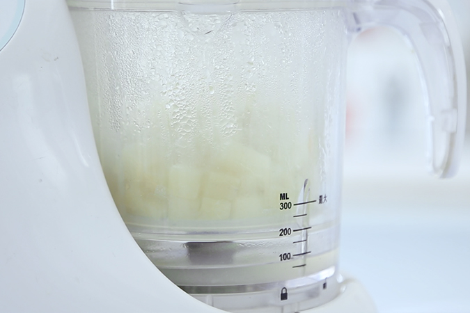 蔬菜虾仁丸子 宝宝辅食微课堂的做法图解2