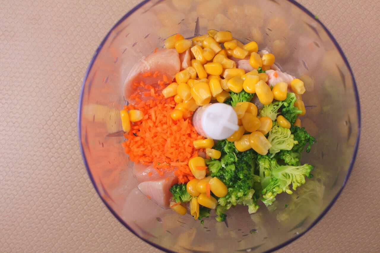 西兰花玉米鸡肉糕 宝宝健康食谱的做法图解4