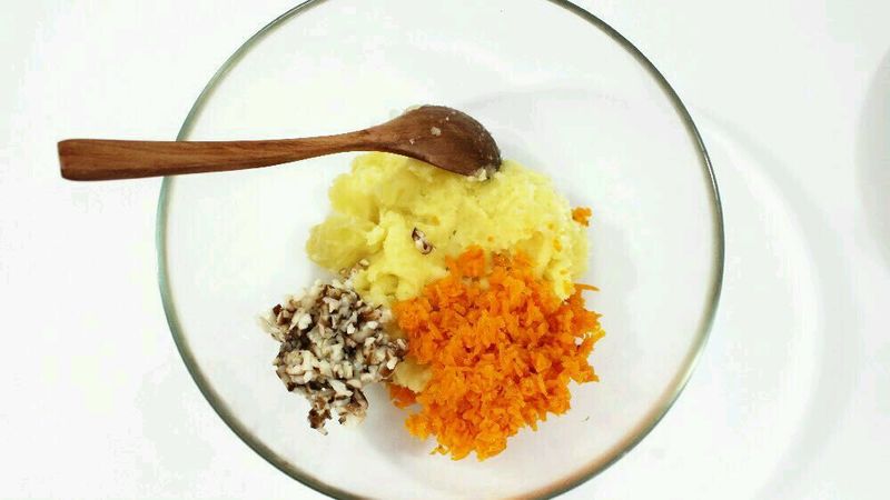 这样的蔬菜小丸子，一口一个非常过瘾！的做法图解7