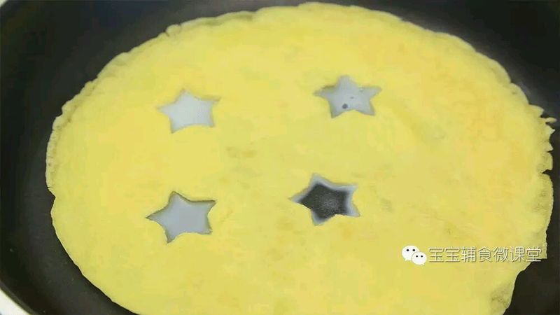 宝宝辅食微课堂  熊熊蛋包饭的做法图解10