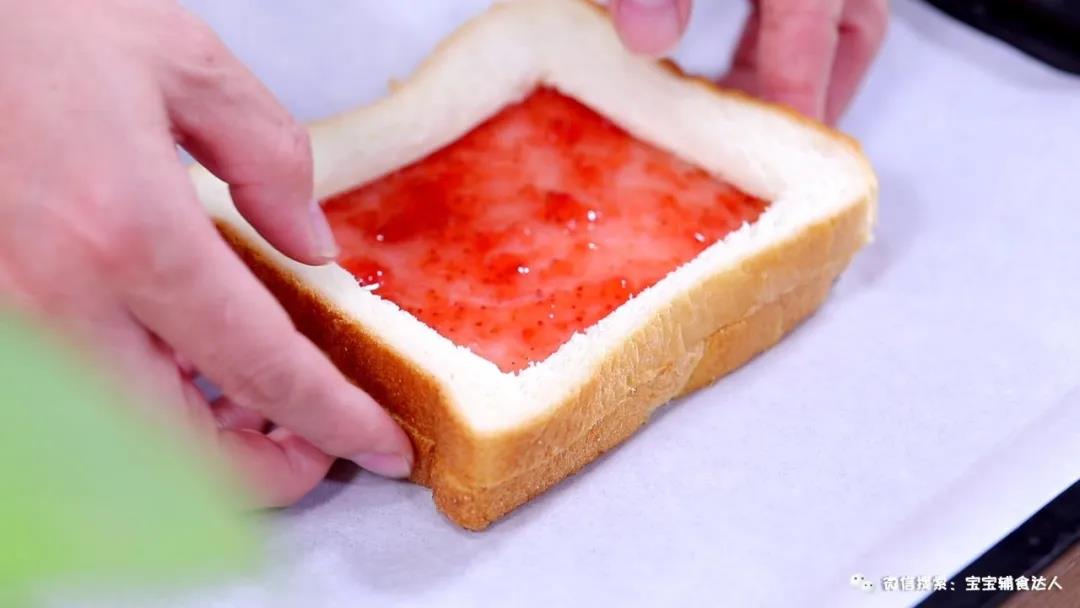 苹果花朵吐司 宝宝辅食食谱的做法图解4