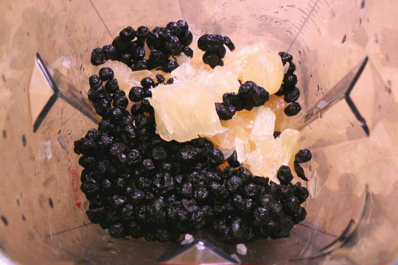 莲藕蓝莓柚子膏 宝宝健康食谱的做法图解3