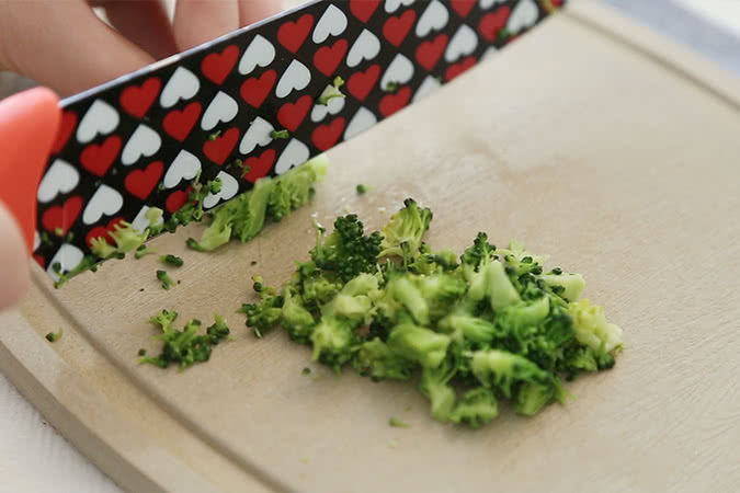 自制翡翠鱼丸 宝宝辅食微课堂的做法图解2