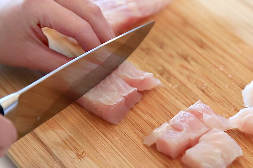 宝宝辅食微课堂  龙利鱼番茄汤的做法图解1