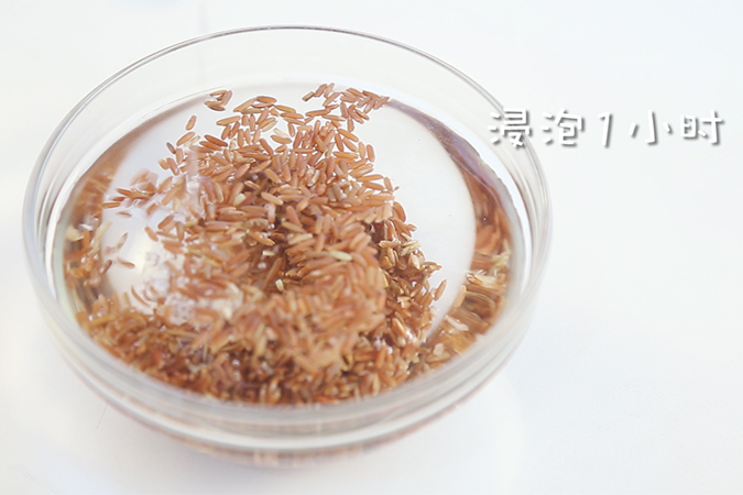 红米红豆糕的做法图解2