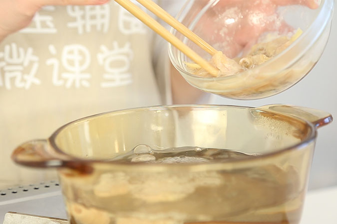 清炒鲈鱼片 宝宝辅食微课堂的做法图解8